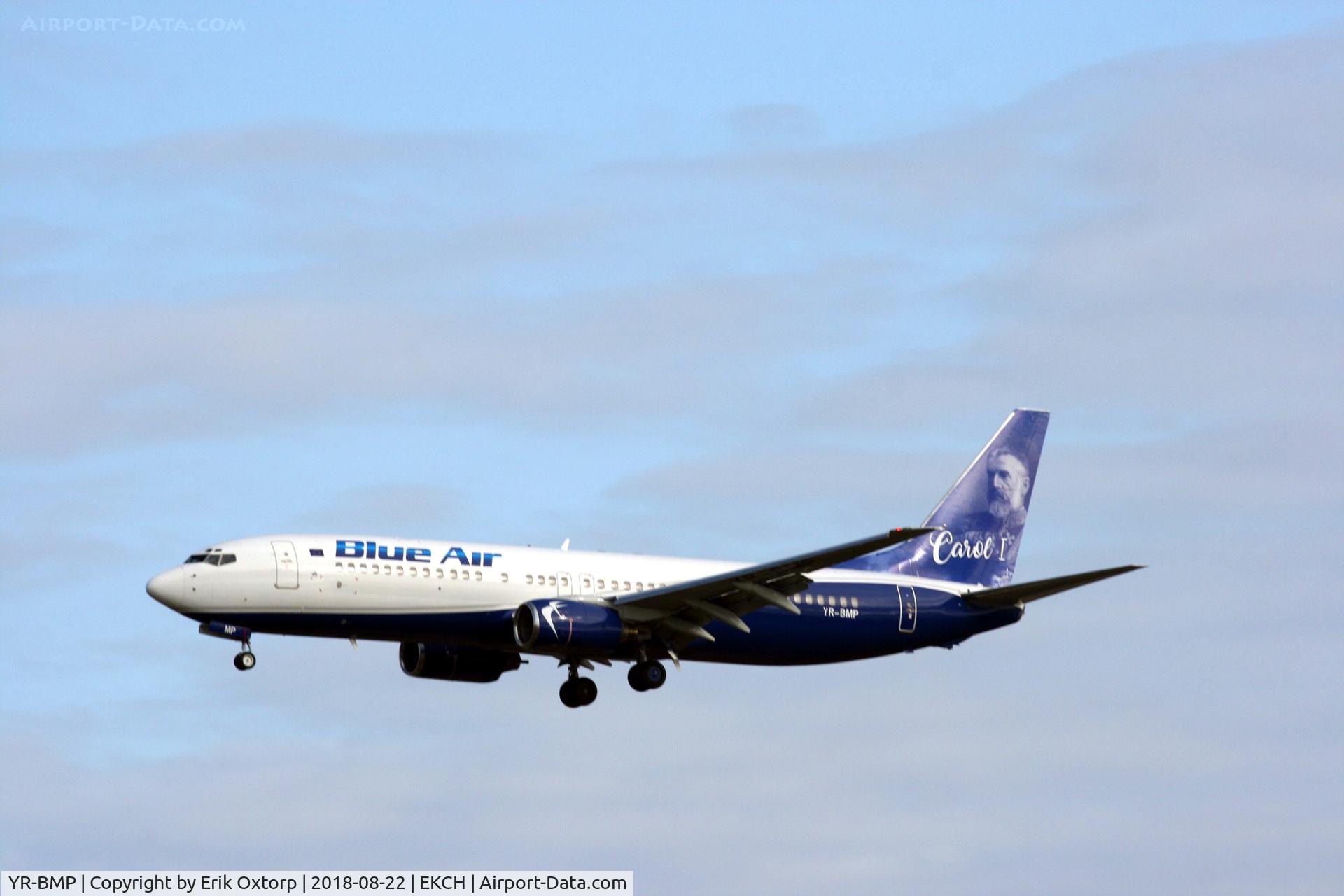 YR-BMP, 2000 Boeing 737-883 C/N 28323, YR-BMP landing rw 22L