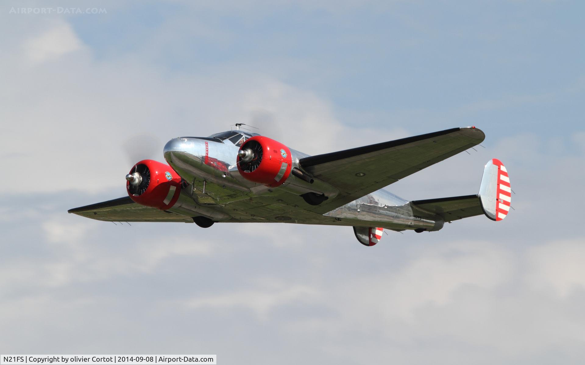 N21FS, 1952 Beech Expeditor 3NM C/N CA-138, Leaving Payerne