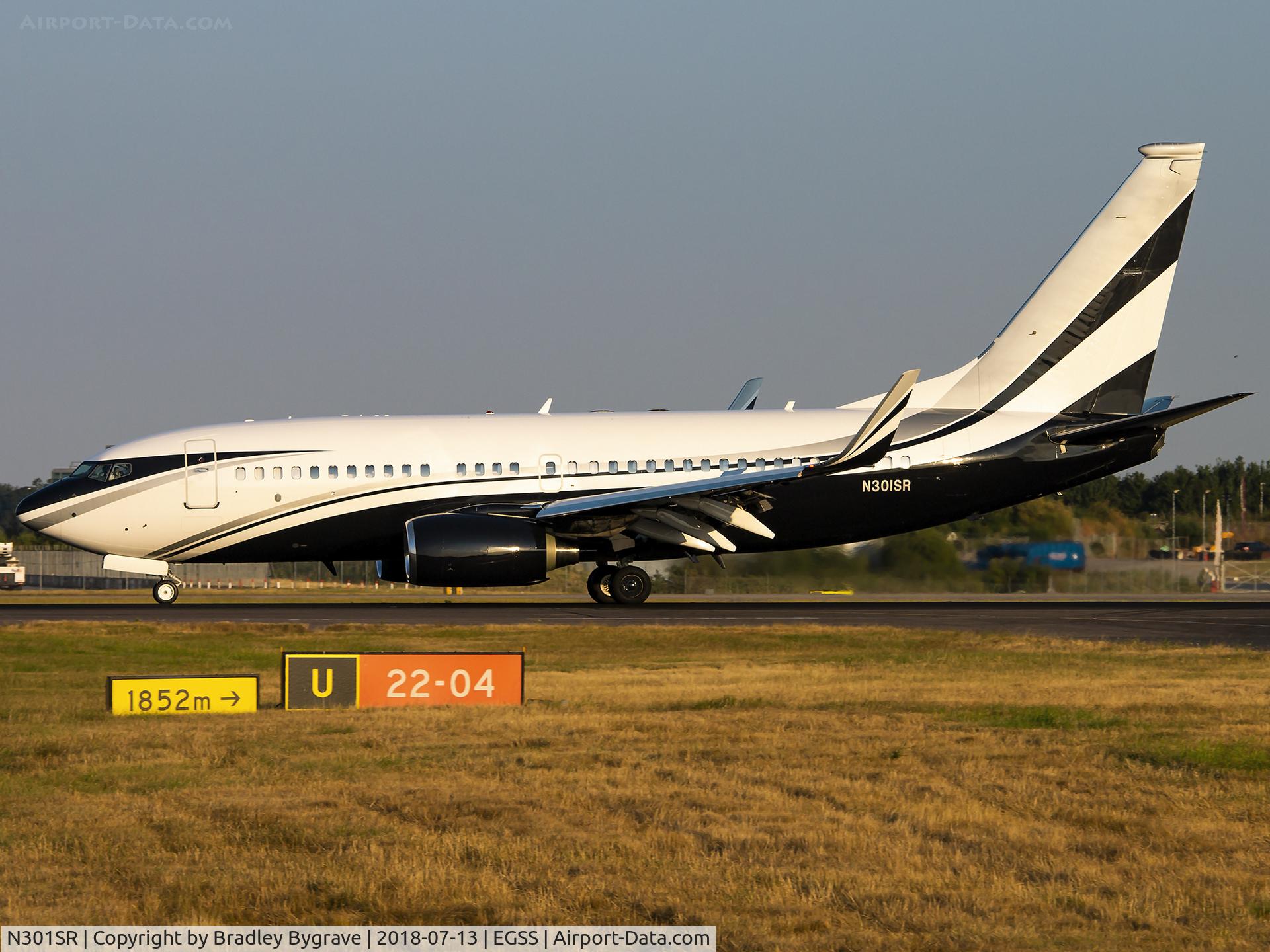 N301SR, Boeing 737-7JV C/N 38854, landing