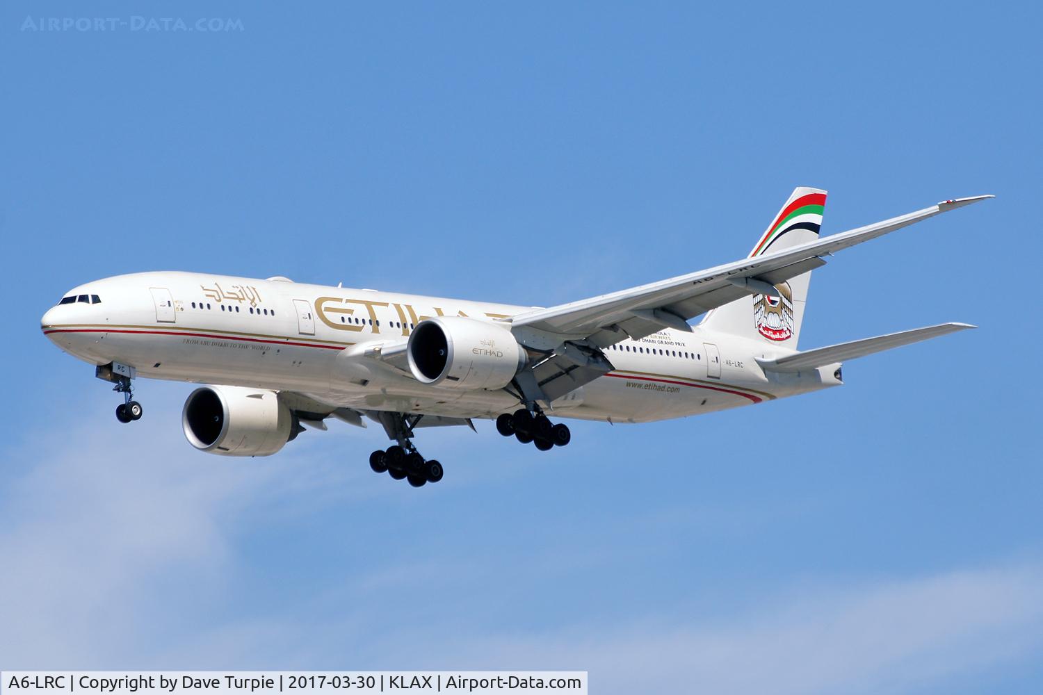 A6-LRC, 2007 Boeing 777-237/LR C/N 36302, No comment.
