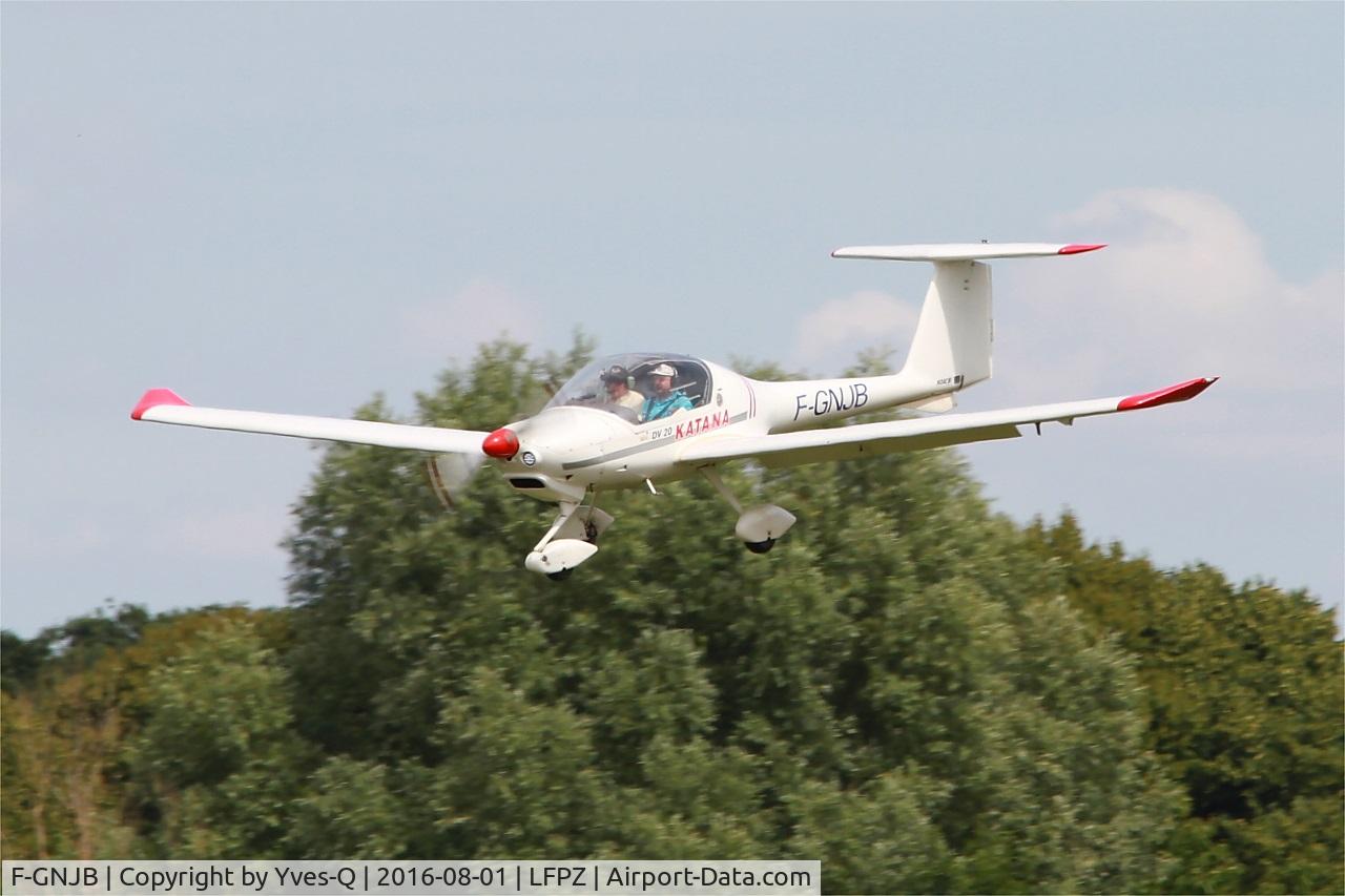 F-GNJB, HOAC DV-20 Katana C/N 20076, HOAC DV-20 Katana, On final rwy 29L, Saint-Cyr-l'École Airfield (LFPZ-XZB)