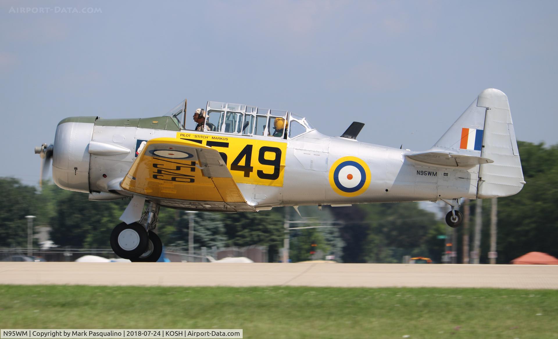 N95WM, 1943 North American AT-6D Texan C/N 8815597, North American AT-6D