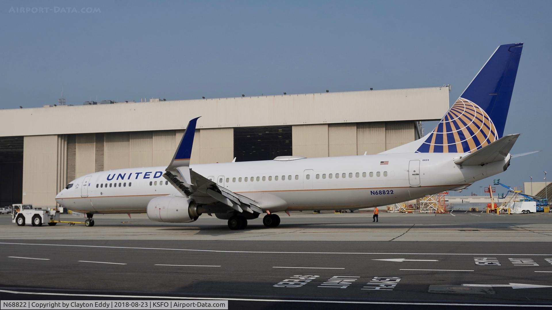 N68822, 2014 Boeing 737-924/ER C/N 42178, SFO 2018.