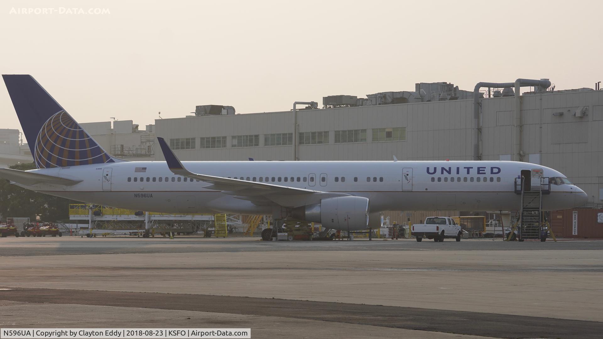 N596UA, 1998 Boeing 757-222 C/N 28749, SFO 2018.