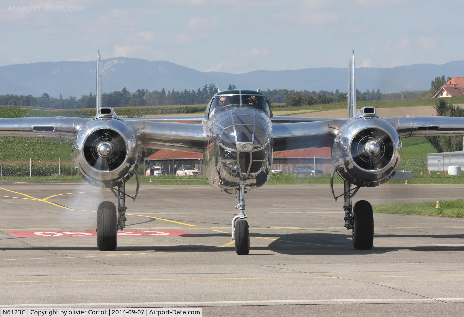 N6123C, 1945 North American B-25J-30-NC Mitchell Mitchell C/N 108-47647, Air 14