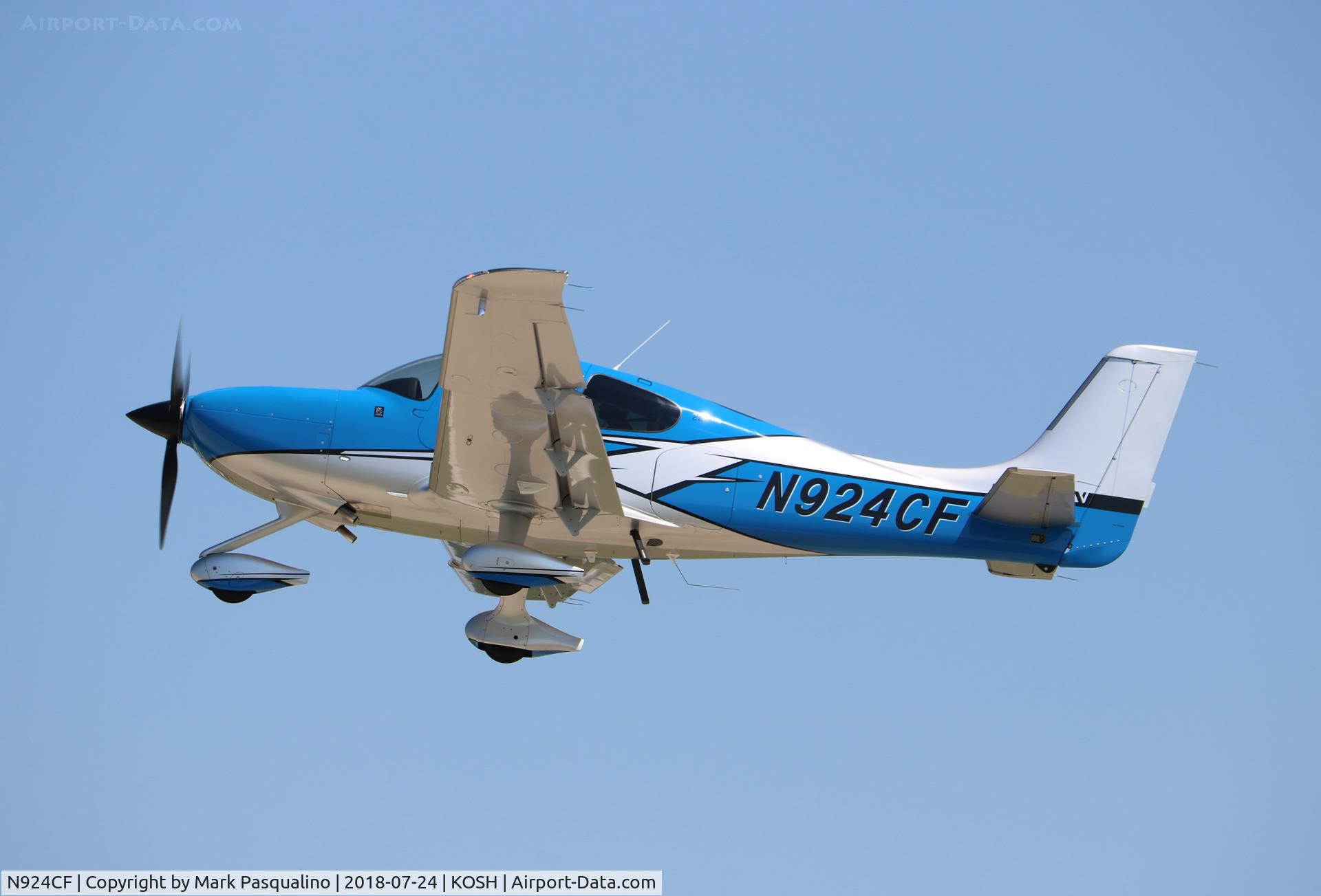 N924CF, 2018 Cirrus SR22 C/N 4639, Cirrus SR22