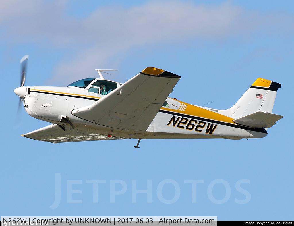N262W, 1966 Beech 35-C33 Debonair C/N CD-1031, DIFFERENT PAINT
