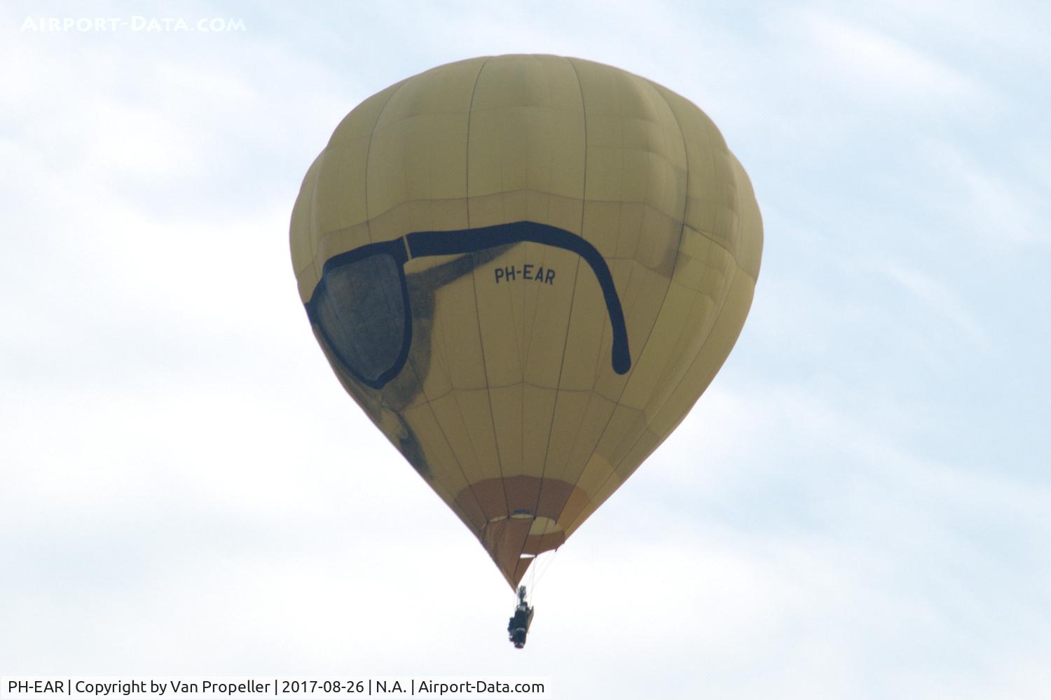 PH-EAR, 1995 Cameron C-80 C/N 3600, Cameron C-80 balloon during Twente Ballooning 2017 at Oldenzaal, the Netherlands