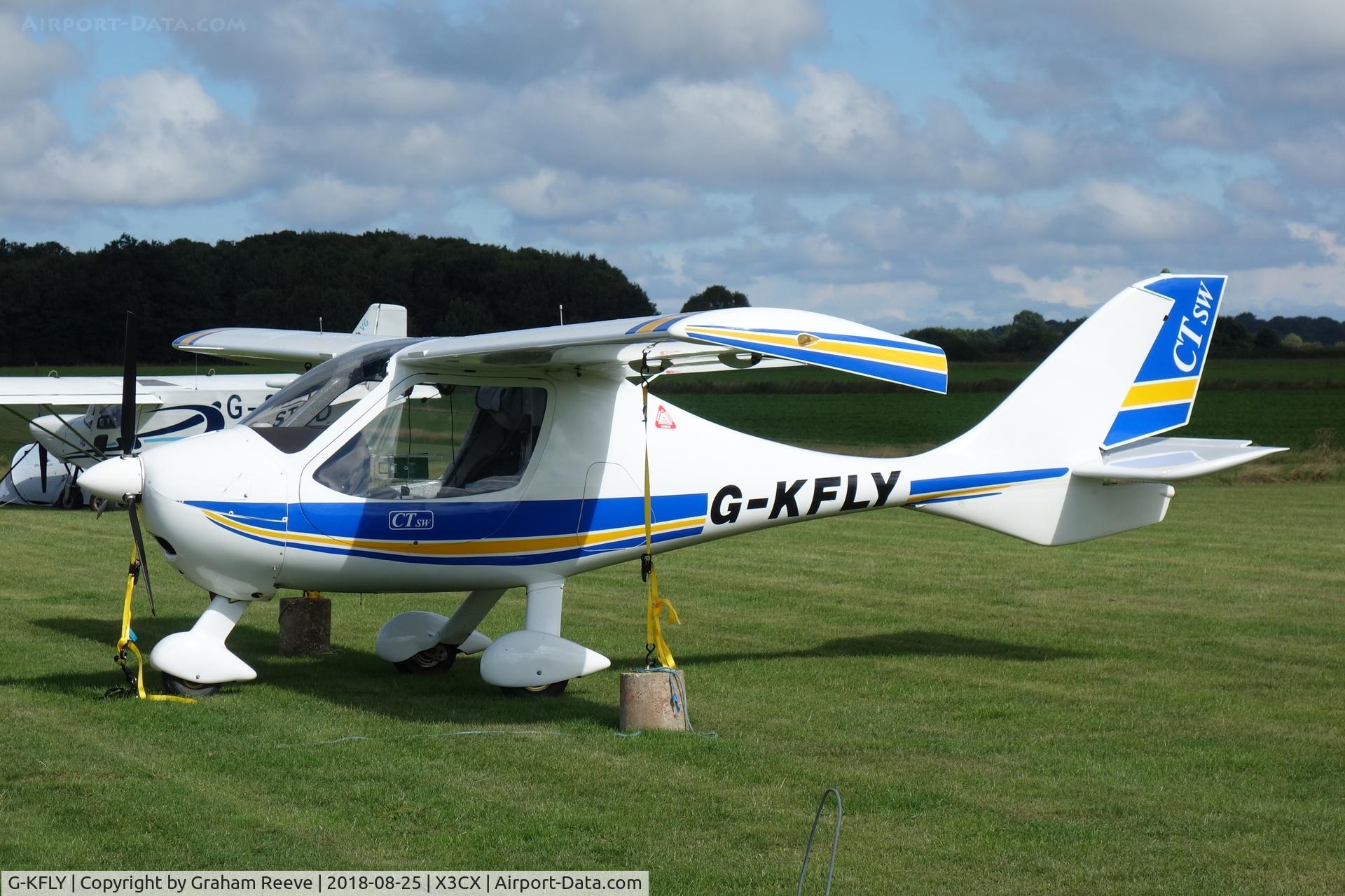 G-KFLY, 2007 Flight Design CTSW C/N 8244, Parked at Northrepps.