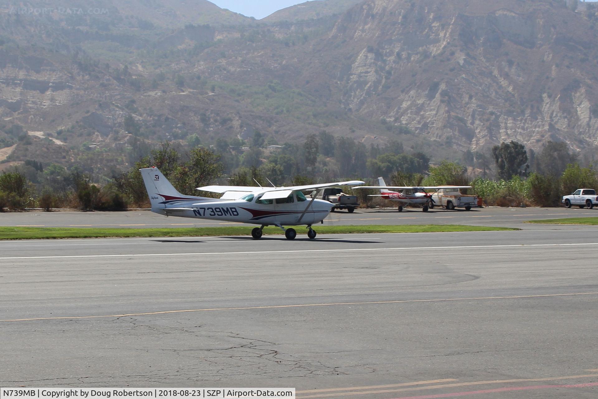 N739MB, 1978 Cessna 172N C/N 17270641, 1978 Cessna 172N SKYHAWK, Lycoming O-320-H2AD 160 Hp landing roll Rwy 22
