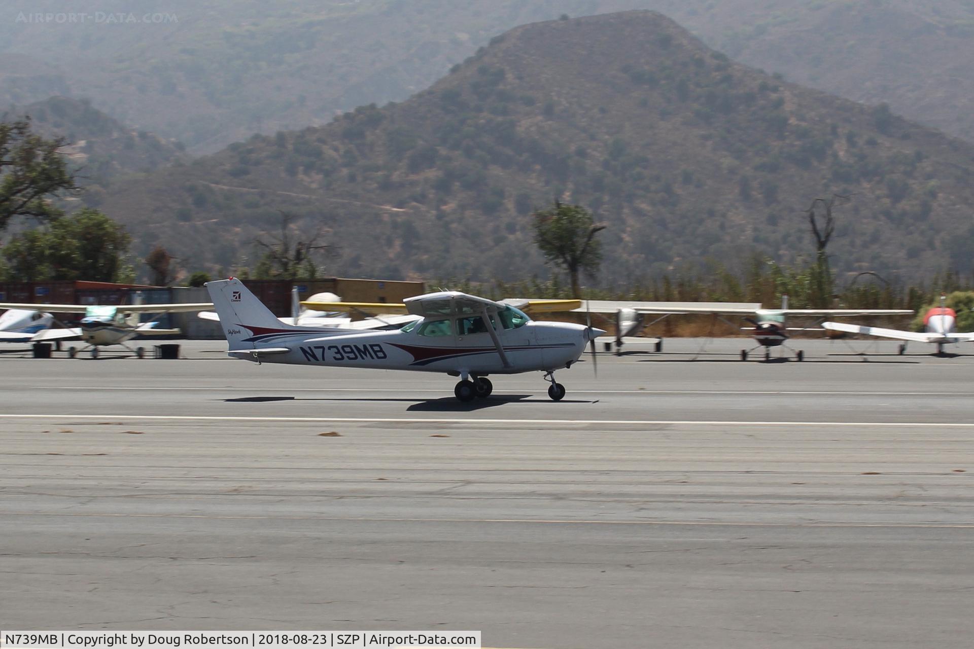 N739MB, 1978 Cessna 172N C/N 17270641, 1978 Cessna 172N SKYHAWK, Lycoming O-320-H2AD 160 Hp, takeoff roll Rwy 22
