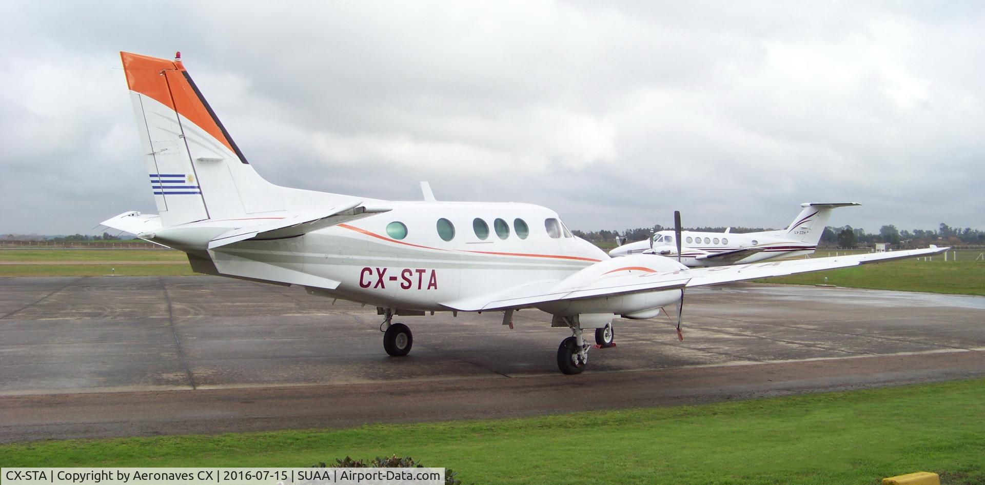 CX-STA, 1982 Beechcraft King Air C-90 C/N LJ 990, Nuevo esquema, Aeropuerto Int Ángel S Adami.