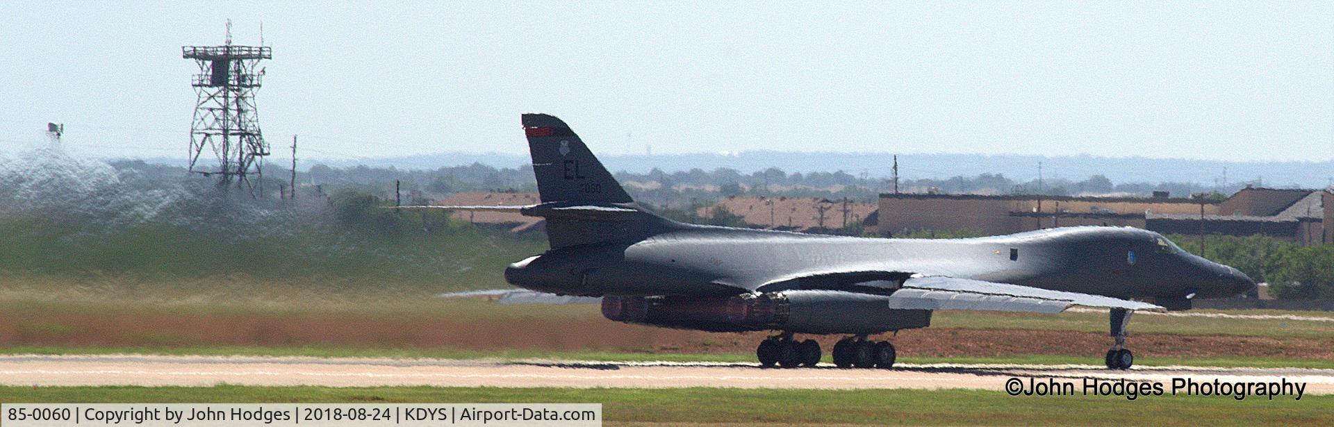 85-0060, 1985 Rockwell B-1B Lancer C/N 20, 
