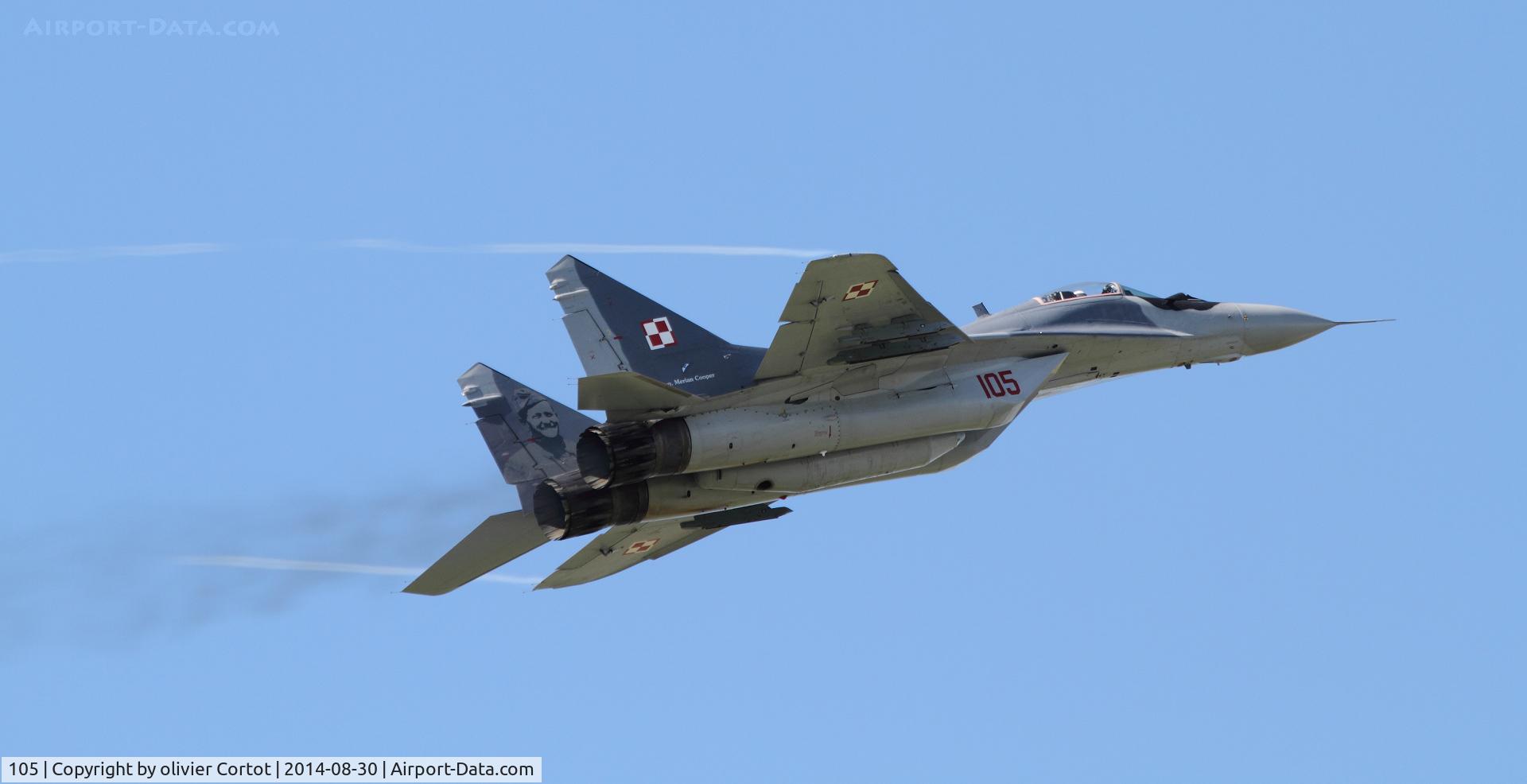 105, Mikoyan-Gurevich MiG-29A C/N 2960535105, note the tail art