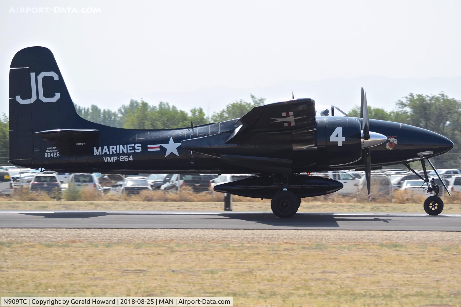 N909TC, 1945 Grumman F7F-3P Tigercat C/N 80425, Landing roll out on RWY 29.