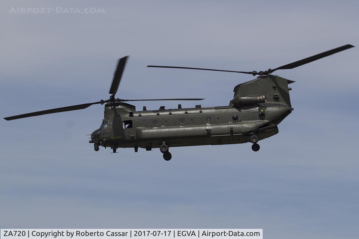 ZA720, Boeing Vertol Chinook HC.4 C/N MA032/M7020, RIAT 2017