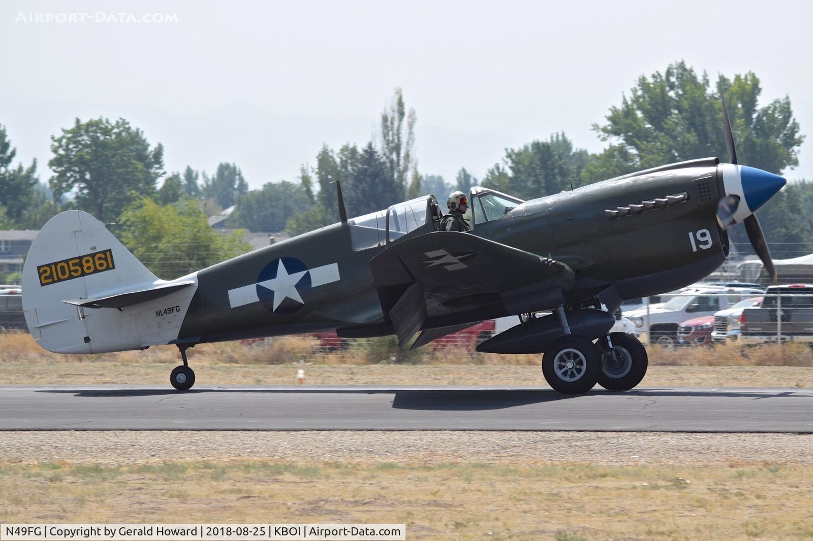 N49FG, 1943 Curtiss P-40N Warhawk C/N 29623, Landing roll out on RWY 29.