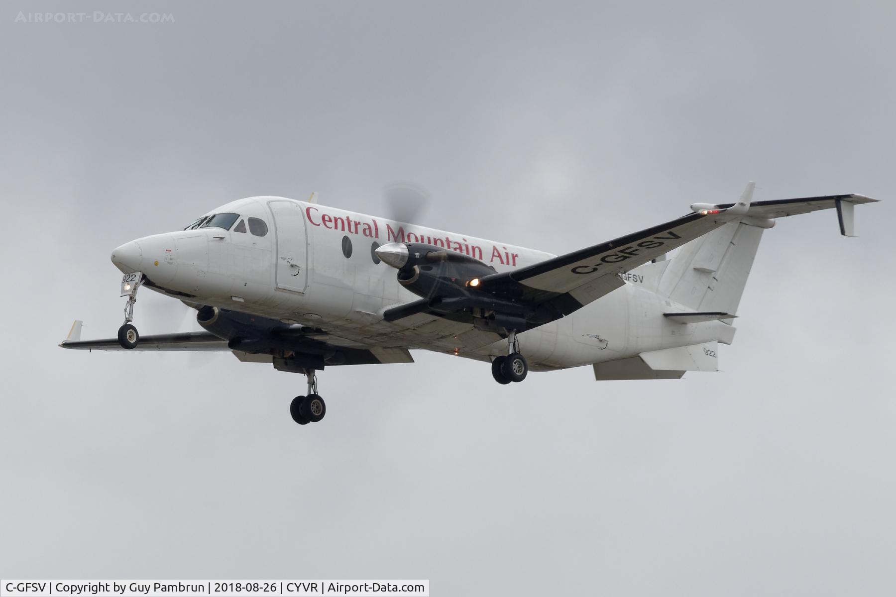 C-GFSV, 1998 Beech 1900D C/N UE-346, Landing