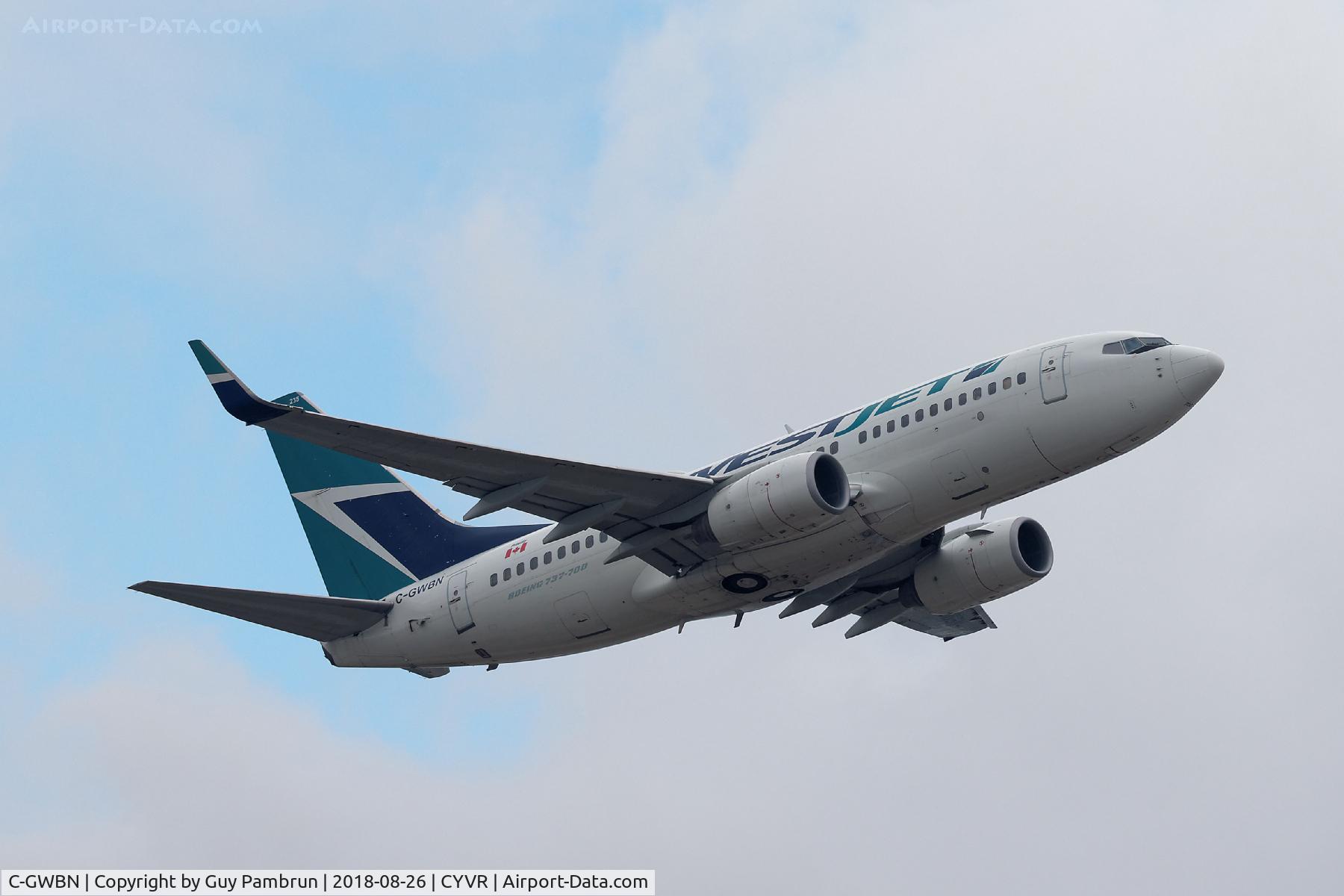 C-GWBN, 2005 Boeing 737-7CT C/N 34155, Departing