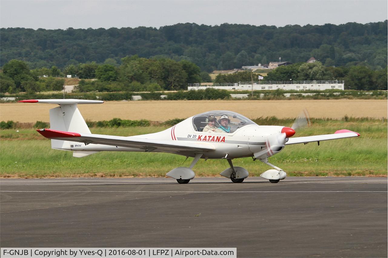 F-GNJB, HOAC DV-20 Katana C/N 20076, HOAC DV-20 Katana, Taxiing to parking area, Saint-Cyr-l'École Airfield (LFPZ-XZB)