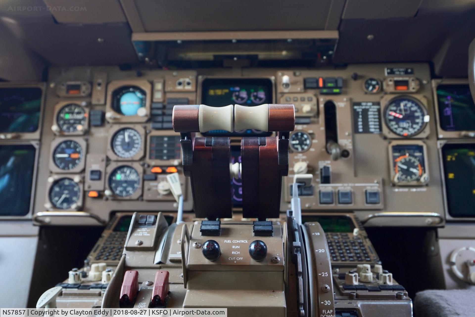 N57857, 2004 Boeing 757-324 C/N 32816, SFO 2018.