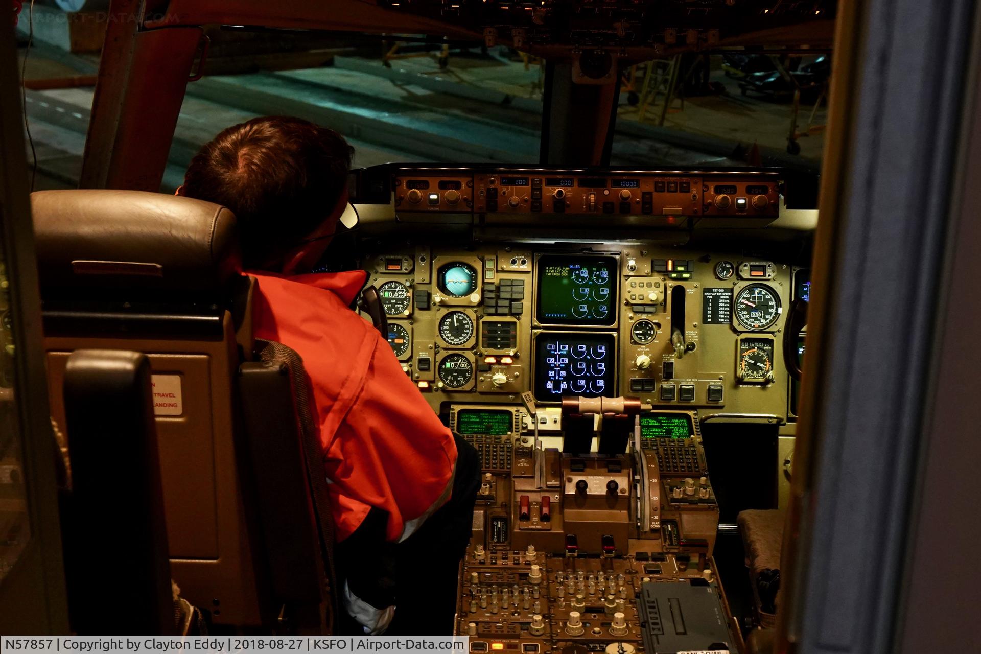N57857, 2004 Boeing 757-324 C/N 32816, Overhead panel. SFO. 2018.
