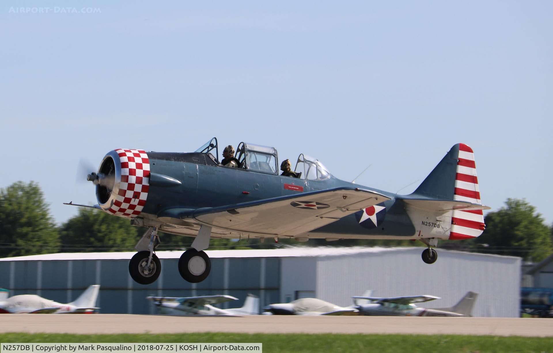 N257DB, 1952 North American T-6G Texan C/N 182-600, North American T-6G