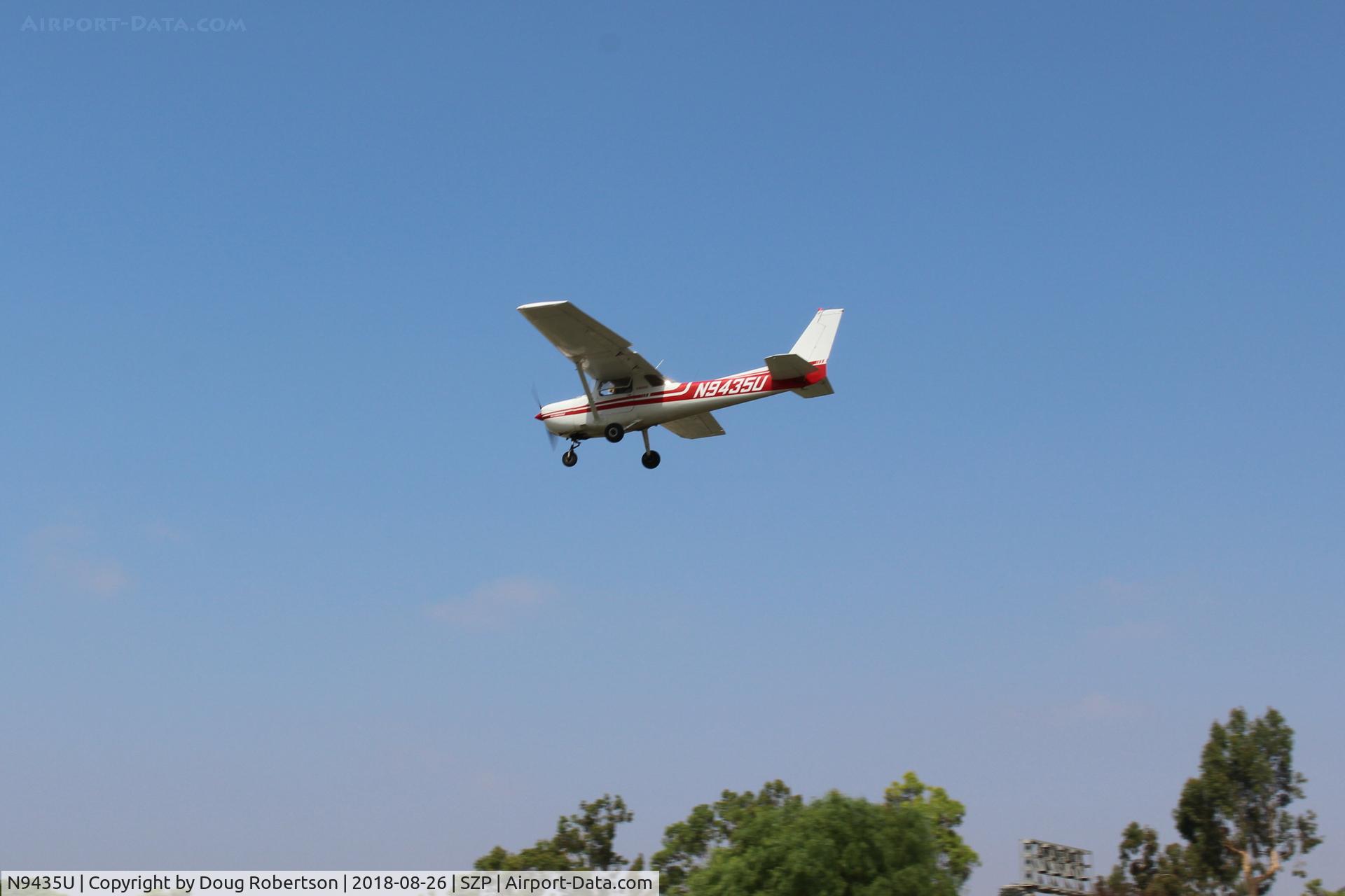 N9435U, 1976 Cessna 150M C/N 15078383, 1976 Cessna 150M, Continental O-200 100 Hp, another on final Rwy 22 shot