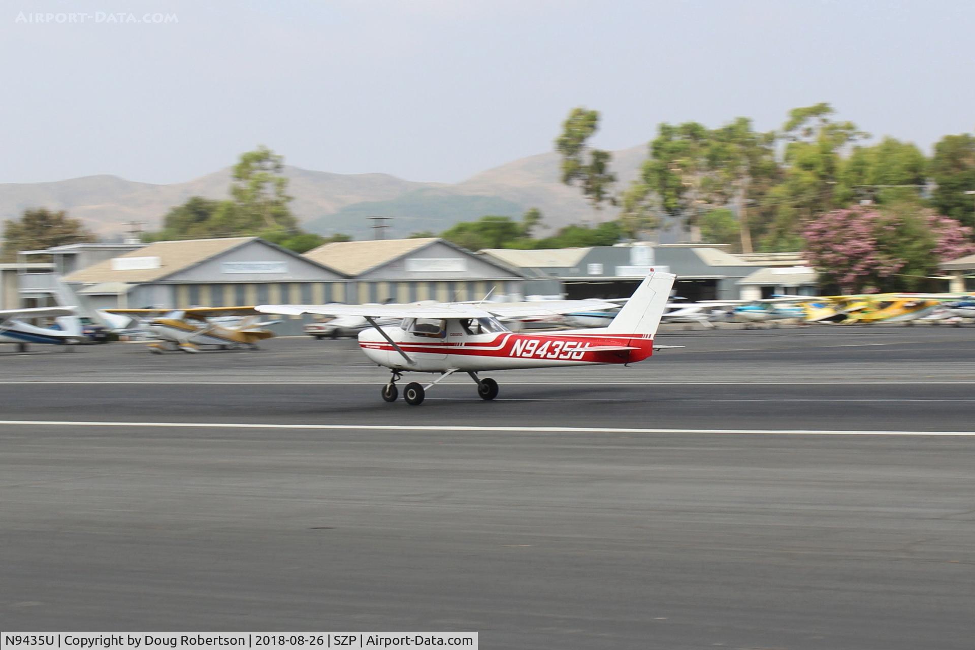 N9435U, 1976 Cessna 150M C/N 15078383, 1976 Cessna 150M, Continental O-200 100 Hp, landing roll Rwy 22