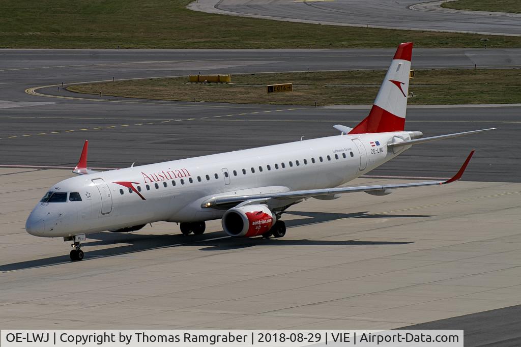 OE-LWJ, 2012 Embraer 195LR (ERJ-190-200LR) C/N 19000507, Austrian Airlines Embraer 195