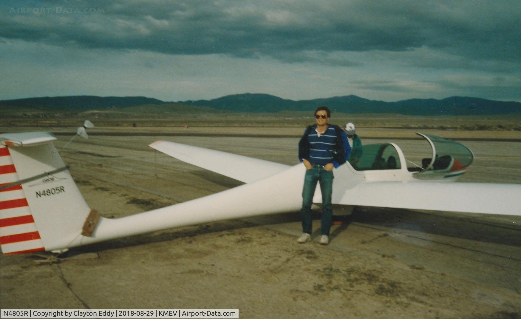 N4805R, 1984 Grob G-103 Twin Astir II C/N 3854-K-100, Minden Nevada Airport May 1989.