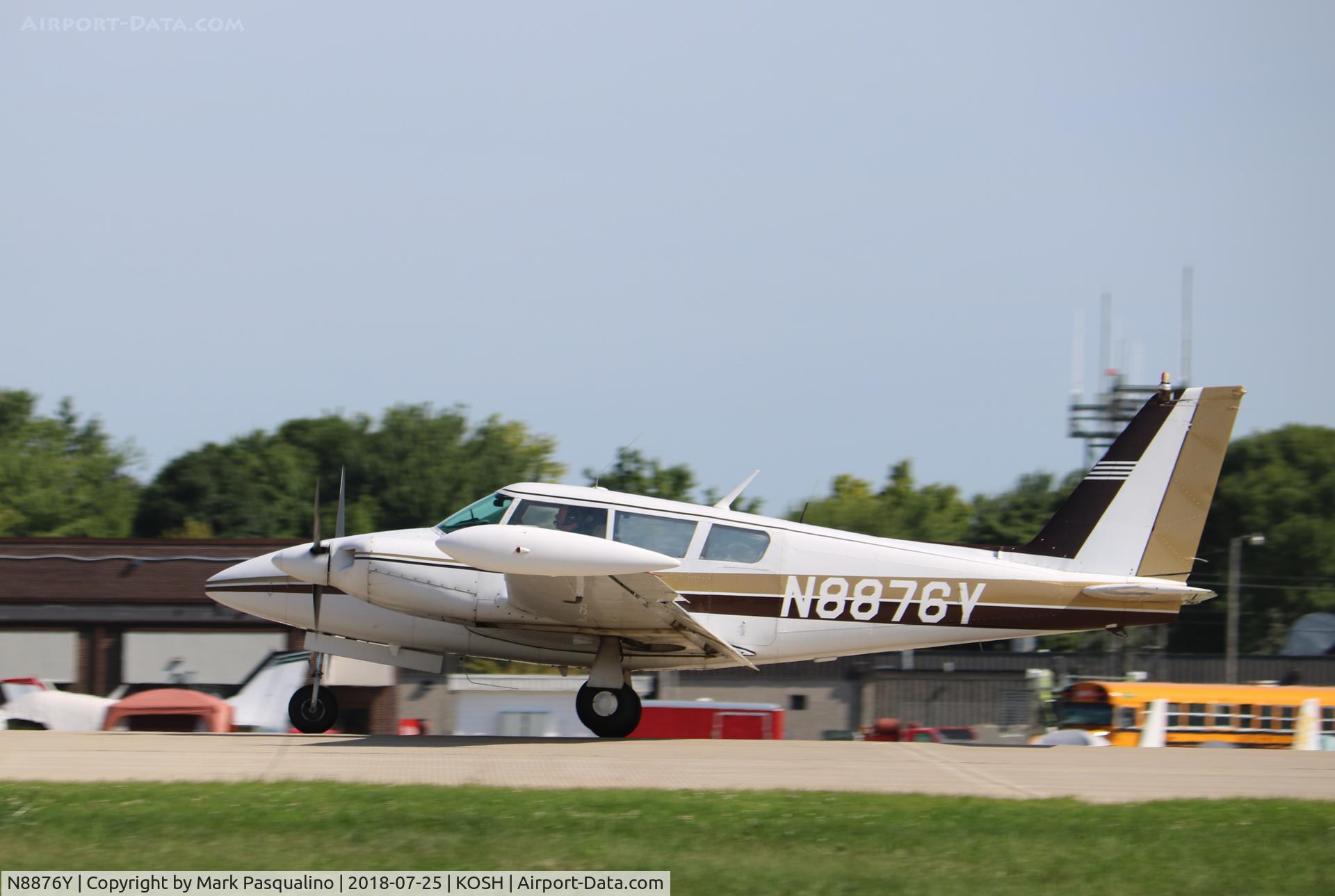 N8876Y, 1970 Piper PA-39 Twin Comanche C/N 39-32, Piper PA-39