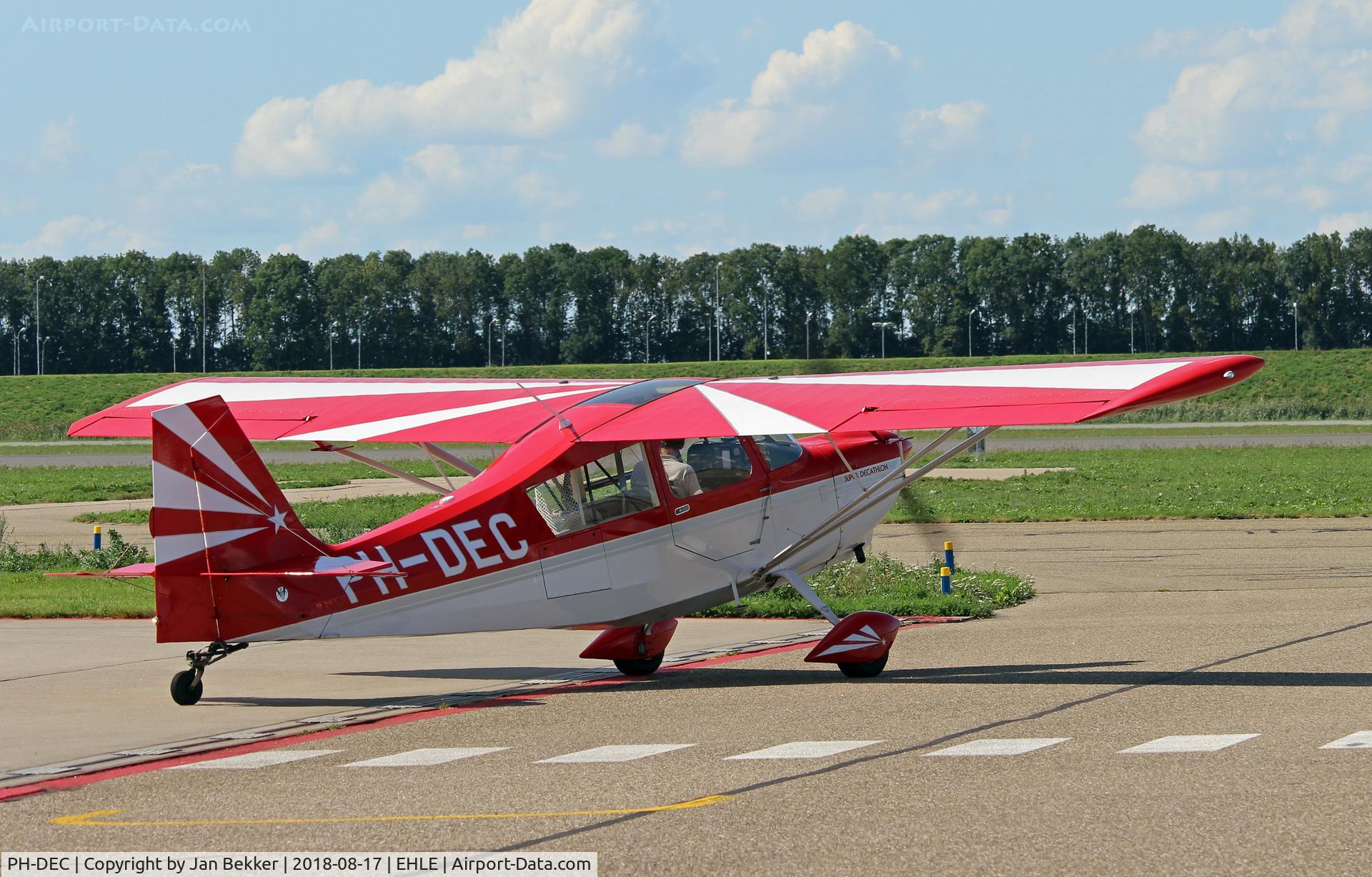 PH-DEC, 2010 American Champion 8KCAB Super Decathlon C/N 1102-2010, Lelystad Airport