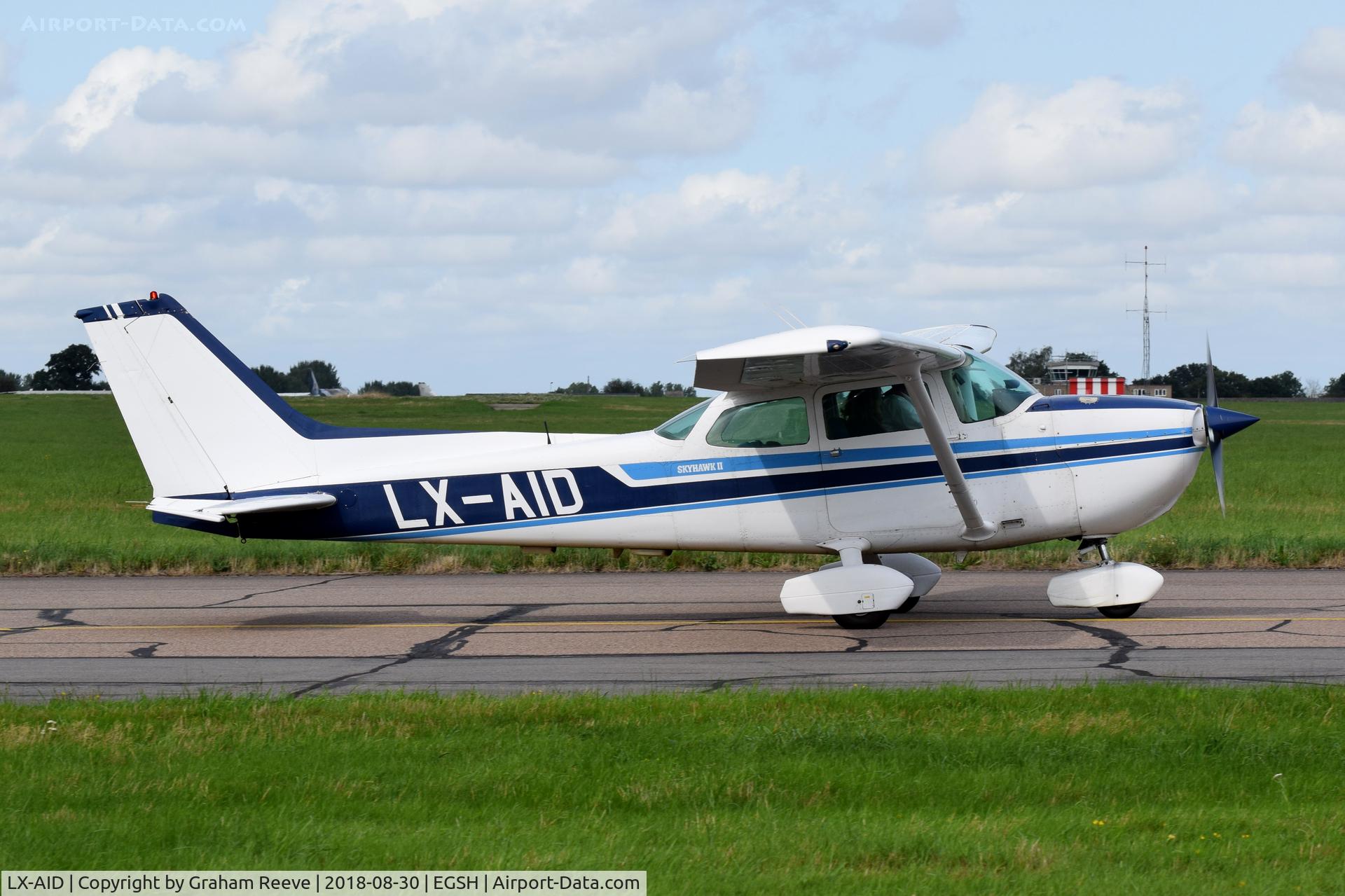 LX-AID, 1980 Reims F172N Skyhawk C/N 1972, Departing from Norwich.