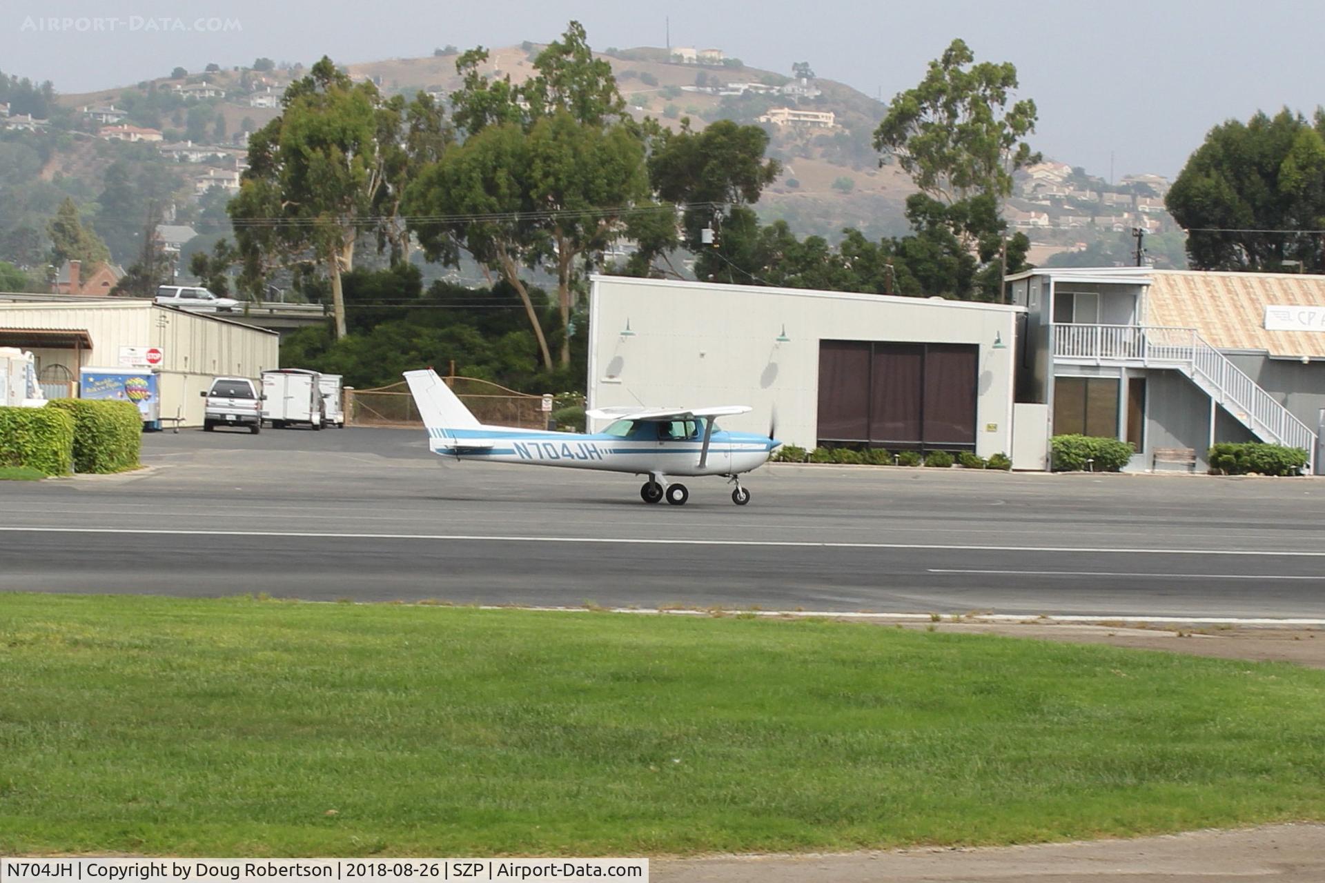 N704JH, 1976 Cessna 150M C/N 15078644, 1976 Cessna 150M, Continental O-200 100 Hp, taxi back