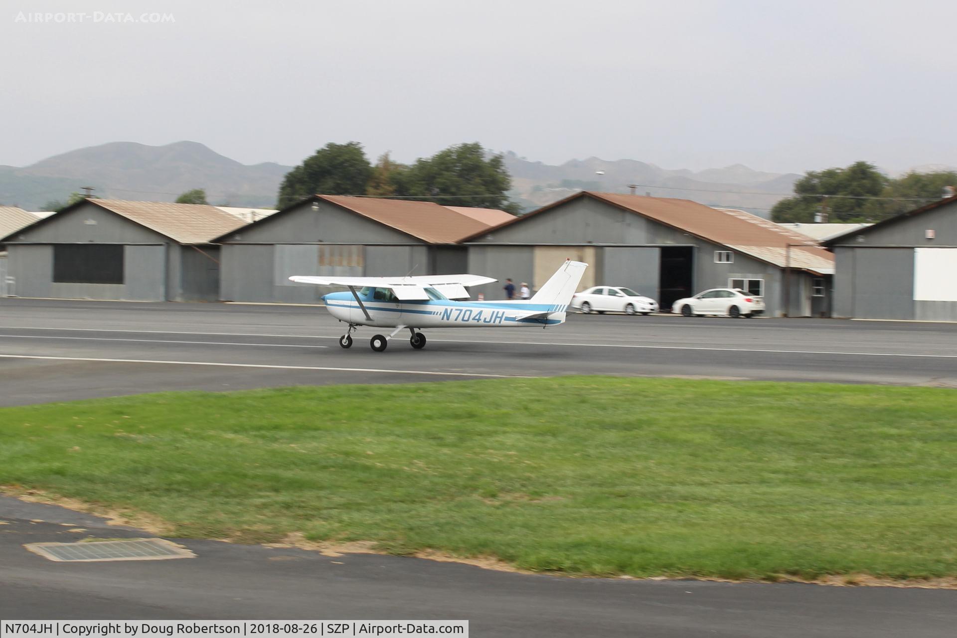 N704JH, 1976 Cessna 150M C/N 15078644, 1976 Cessna 150M, Continental O-200 100 Hp, landing roll Rwy 22
