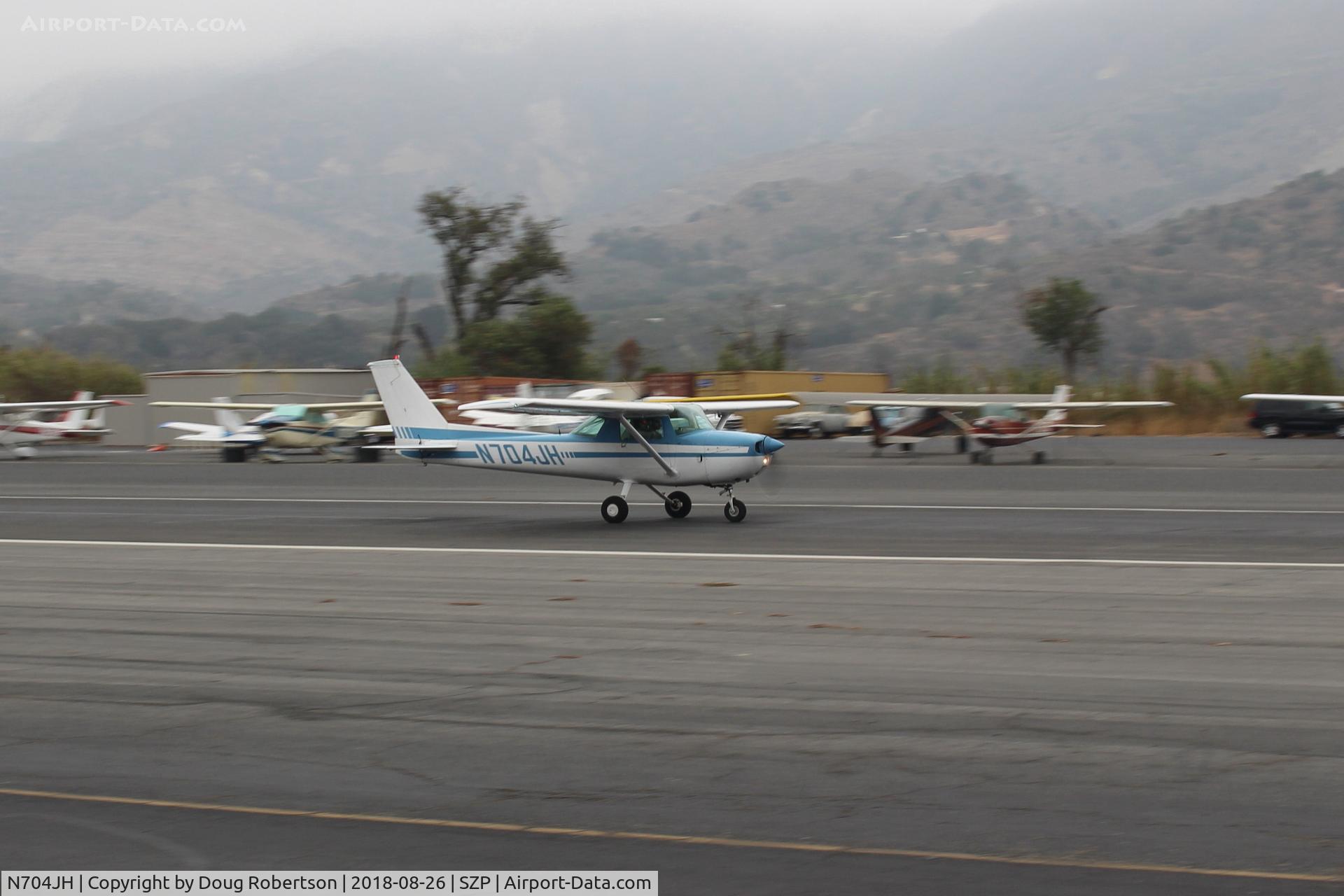 N704JH, 1976 Cessna 150M C/N 15078644, 1976 Cessna 150M, Continental O-200 100 Hp, takeoff roll Rwy 22