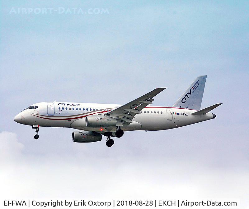 EI-FWA, 2015 Sukhoi Superjet 100-95B C/N 95102, EI-FWA landing rw 22L