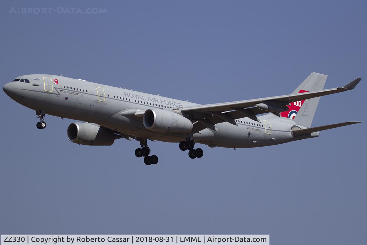 ZZ330, 2009 Airbus KC2 Voyager (A330-243MRTT) C/N 1046, Runway 31