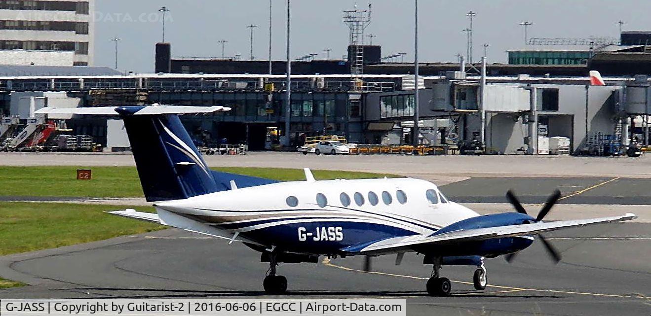 G-JASS, 1981 Beechcraft B200 Super King Air C/N BB-983, At Manchester