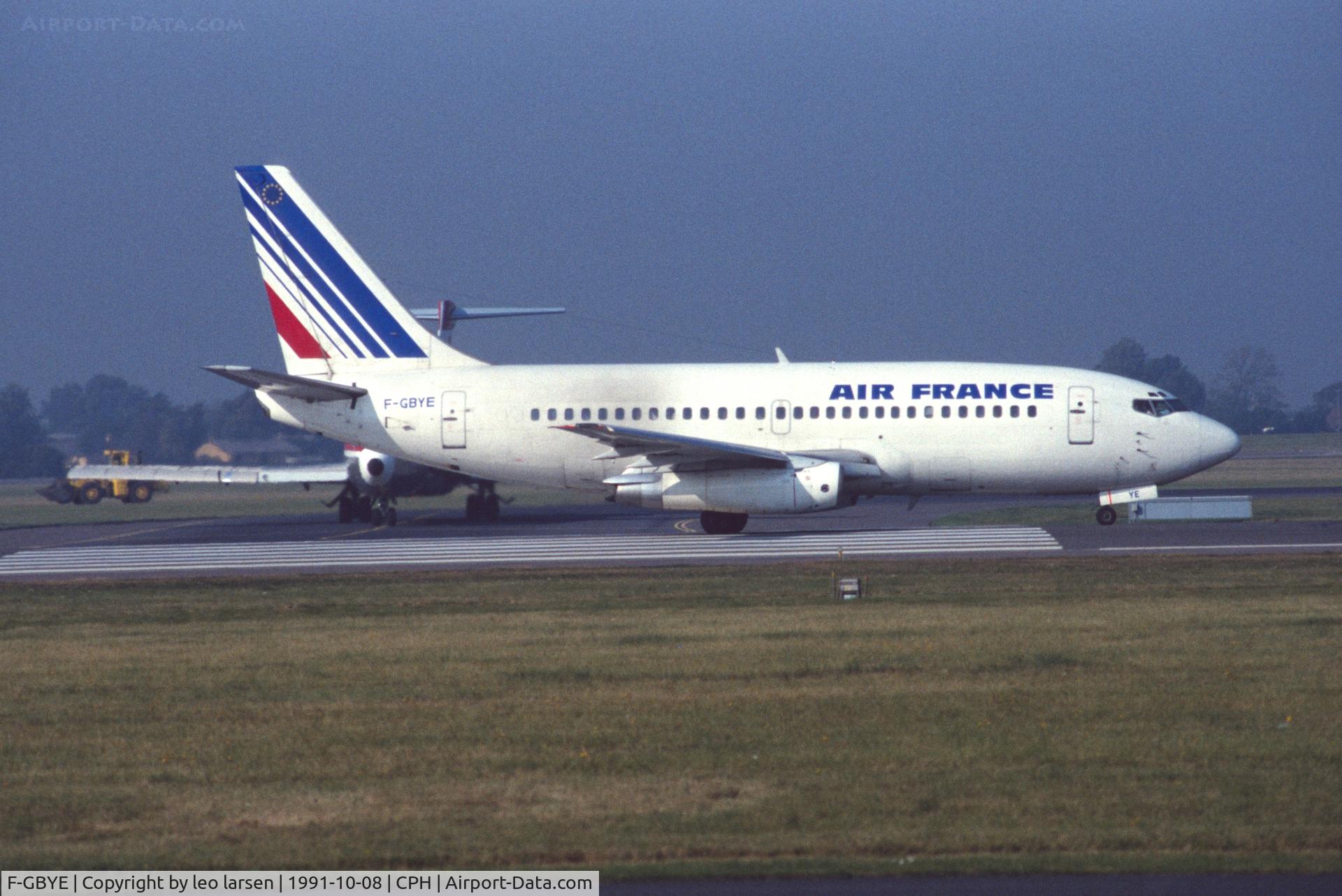 F-GBYE, 1983 Boeing 737-228 C/N 23004, Copenhagen 8.10.1991