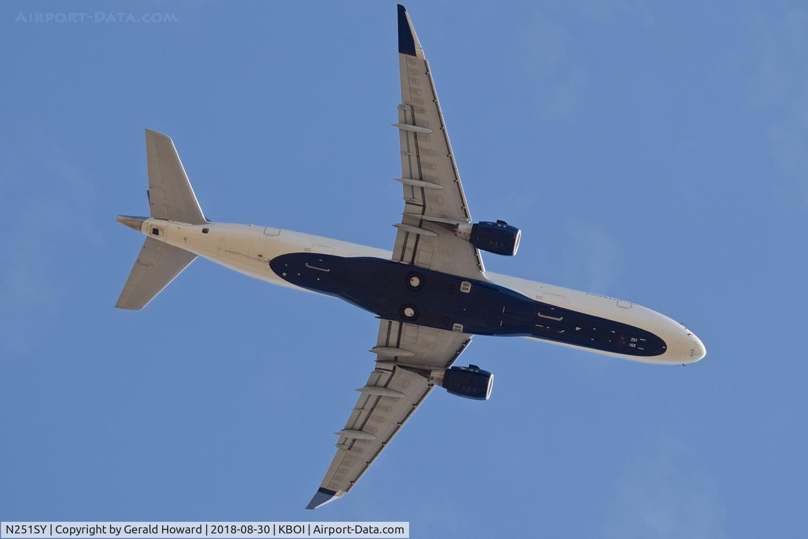 N251SY, 2016 Embraer 175LR (ERJ-170-200LR) C/N 17000611, Climb out from RWY 10L.