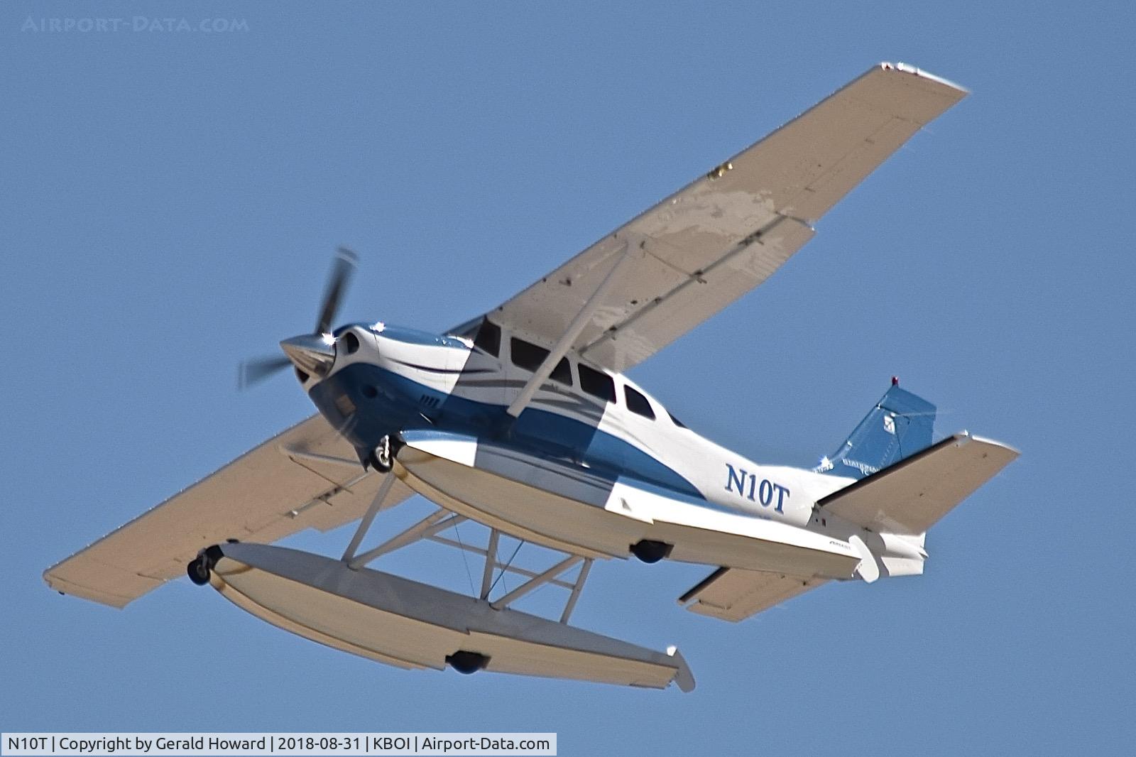 N10T, 2006 Cessna T206H Turbo Stationair C/N T20608623, Take off from RWY 28L.