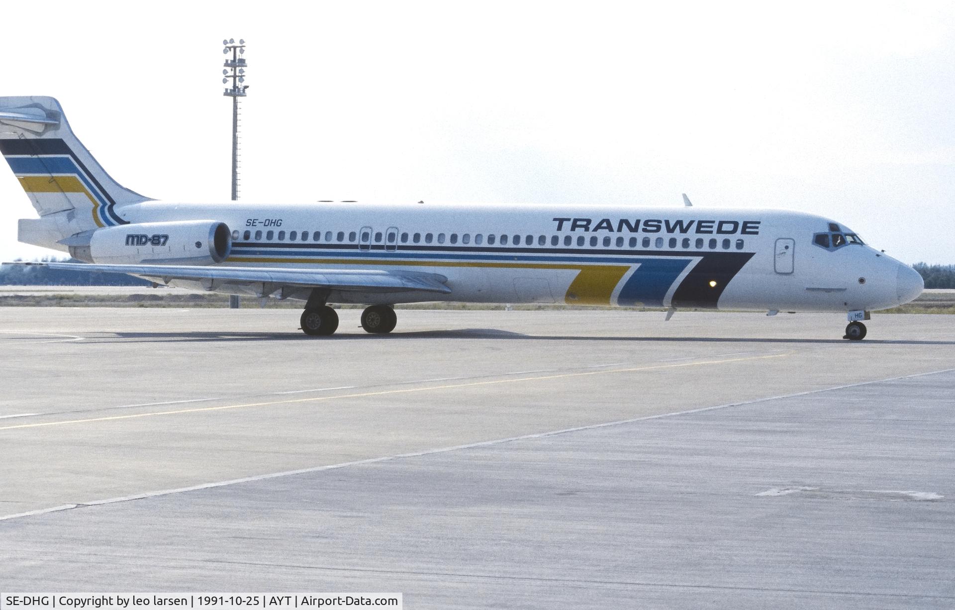 SE-DHG, 1988 McDonnell Douglas MD-87 (DC-9-87) C/N 49389, Antalya 25.10.1991