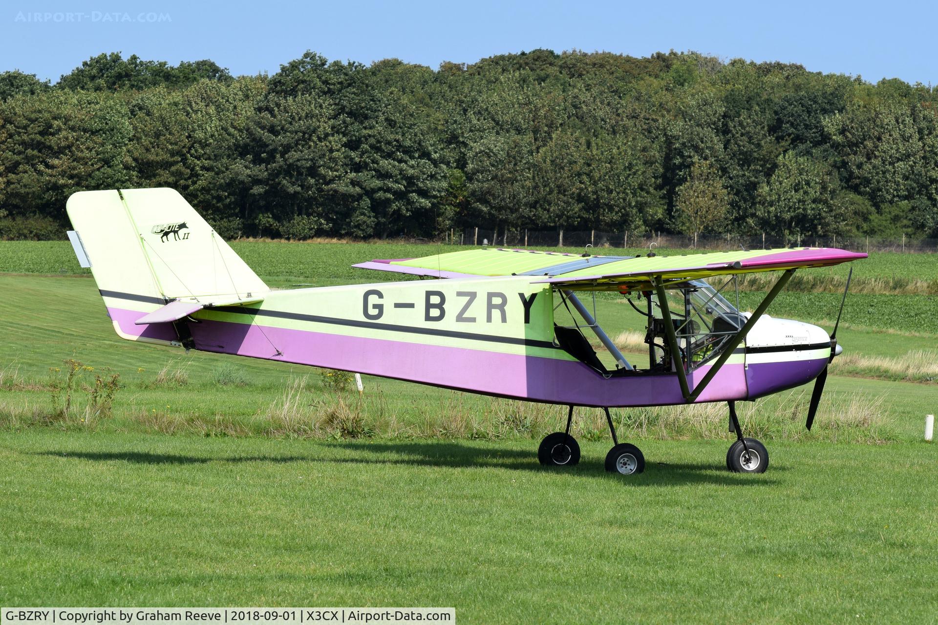G-BZRY, 2001 Rans S-6ES Coyote II C/N PFA 204-13666, Parked at Northrepps.