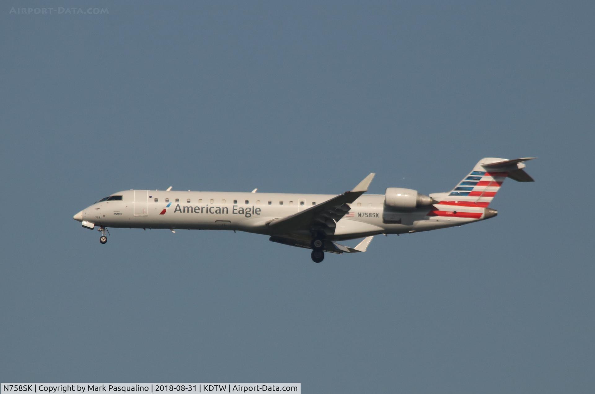 N758SK, 2005 Bombardier CRJ-701ER (CL-600-2C10) Regional Jet C/N 10222, CL-600-2C10