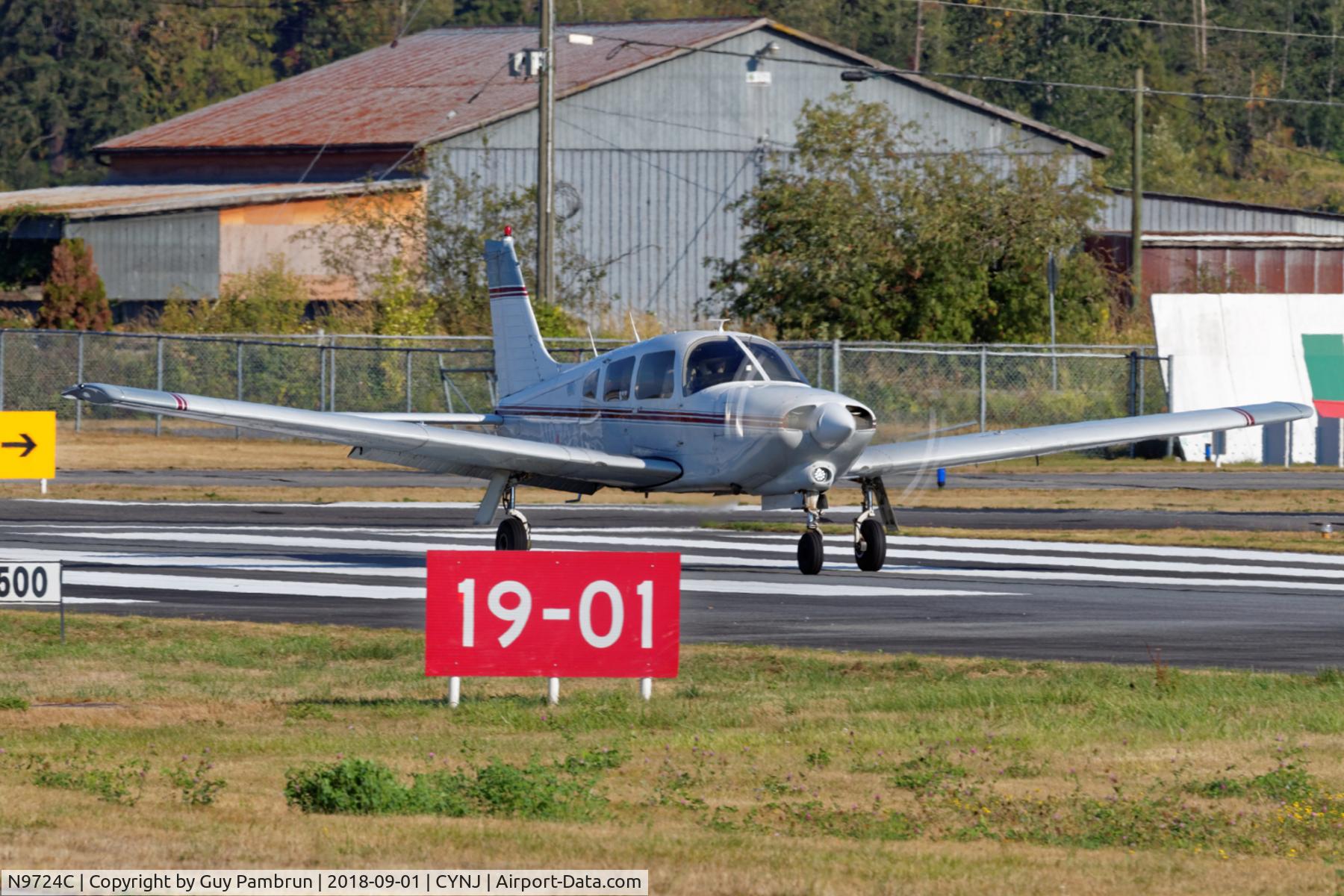 N9724C, 1978 Piper PA-28R-201T Cherokee Arrow III C/N 28R-7803276, Departing