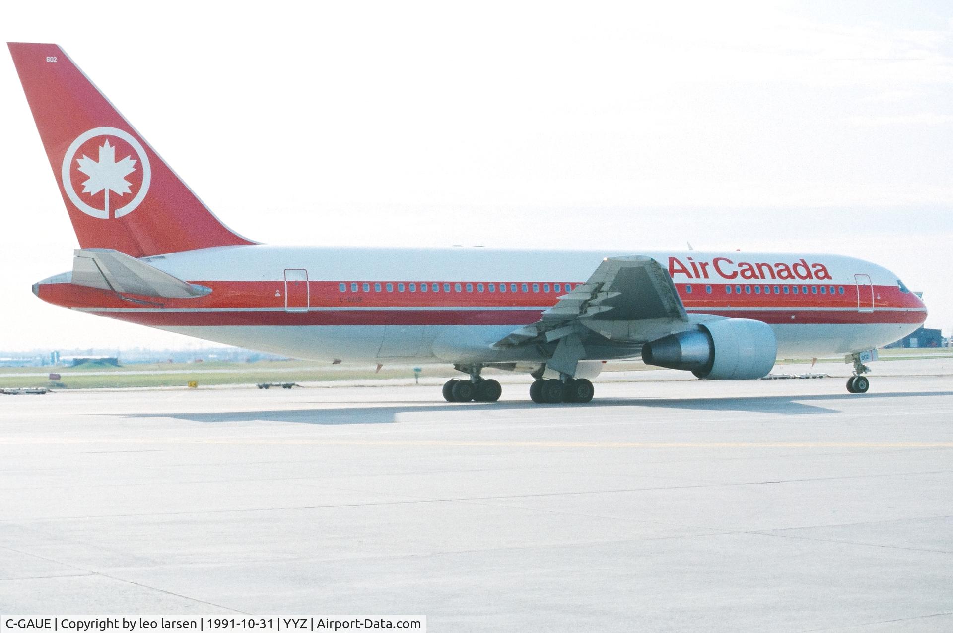C-GAUE, 1982 Boeing 767-233 C/N 22518, Toronto 31.10.1991