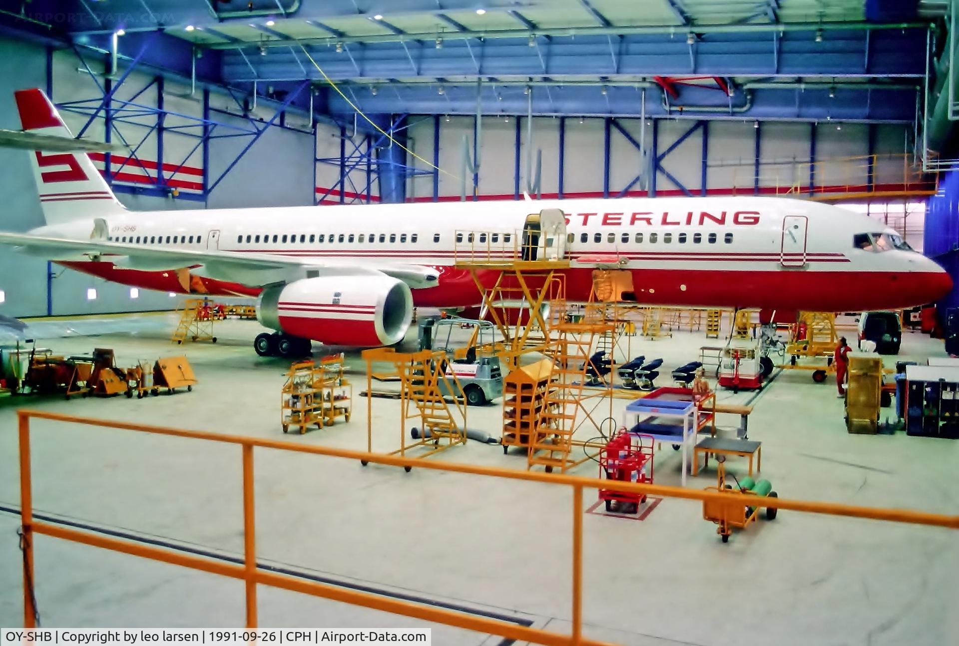 OY-SHB, 1991 Boeing 757-2J4 C/N 25220, Copenhagen 26.9.1991