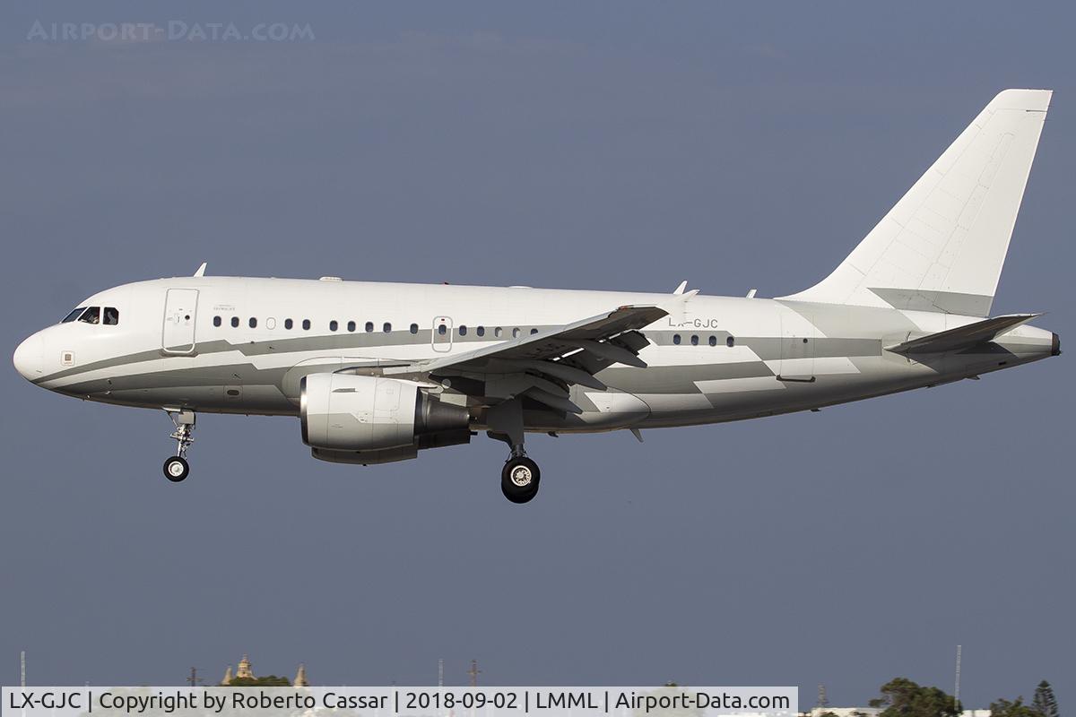 LX-GJC, 2007 Airbus ACJ318 (A318-112/CJ) C/N 3100, Runway 31